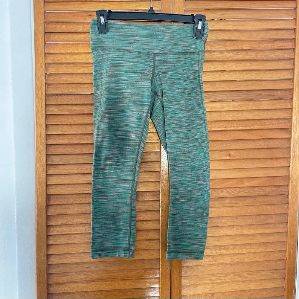 Lululemon Wunder Under Cropped Athletic Yoga Leggings Sz 4 - Picture 3 of 8